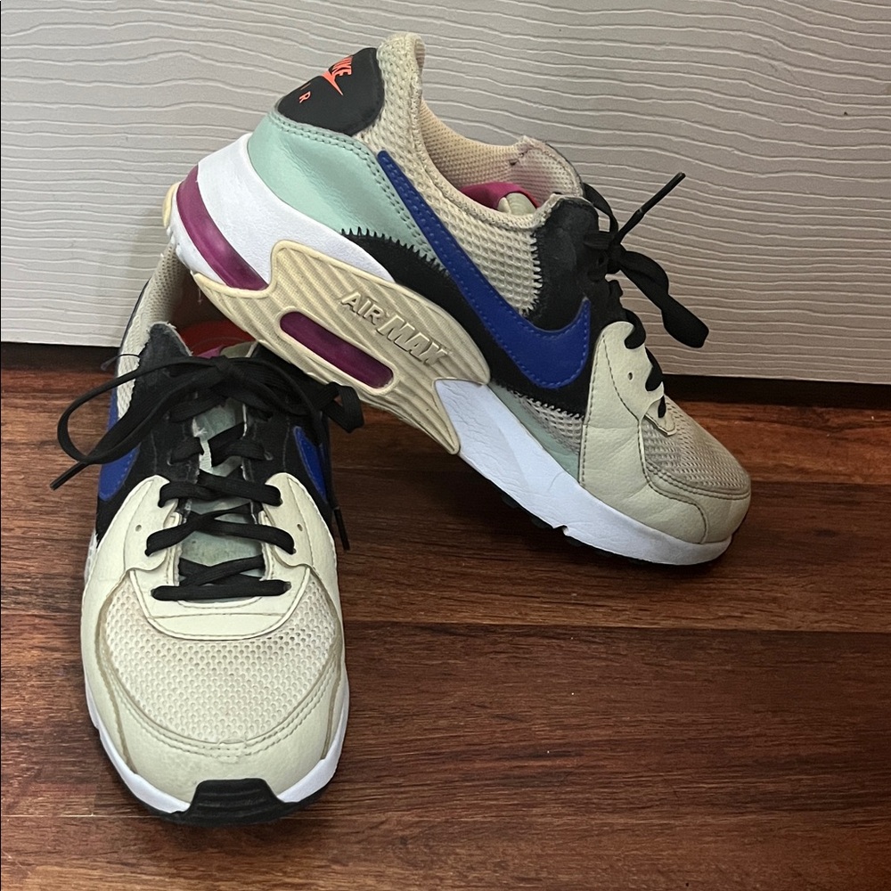 Nike Women's Cream and Blue Sneakers